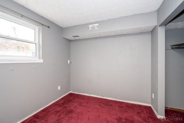 6704 Berwick Drive, Franklin Twp, OH 45005