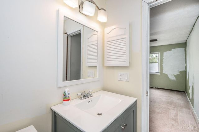 6704 Berwick Drive, Franklin Twp, OH 45005