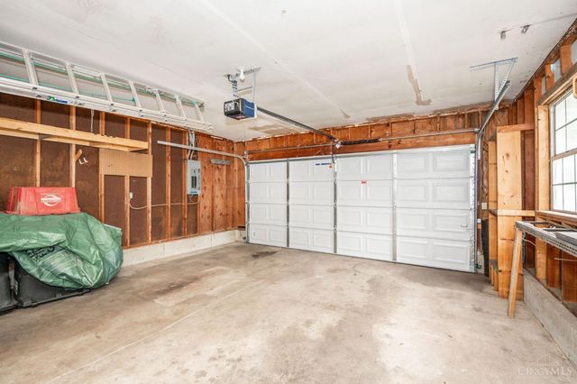 6704 Berwick Drive, Franklin Twp, OH 45005