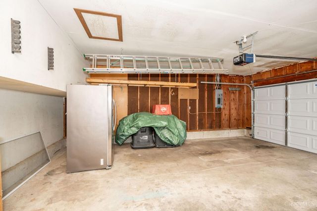 6704 Berwick Drive, Franklin Twp, OH 45005