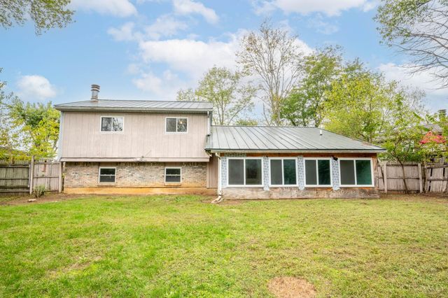 6704 Berwick Drive, Franklin Twp, OH 45005