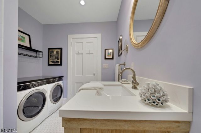50 Afterglow Avenue, Verona Twp., NJ 07044