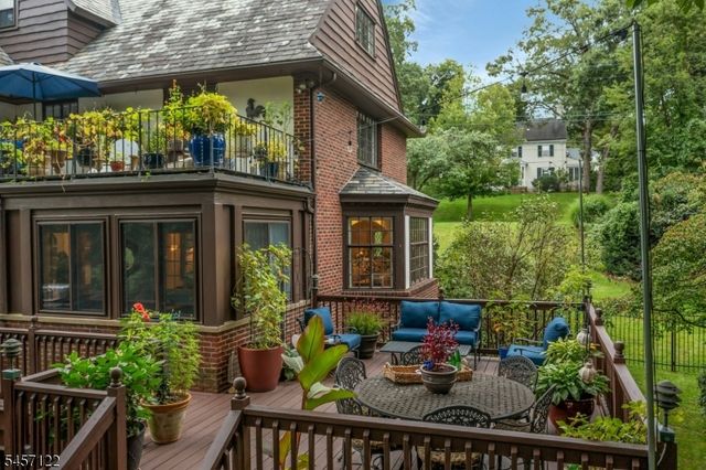 50 Afterglow Avenue, Verona Twp., NJ 07044