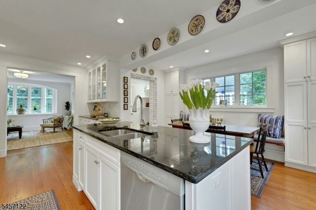 50 Afterglow Avenue, Verona Twp., NJ 07044