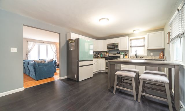 49 Pennsylvania Avenue, Montville, CT 06370