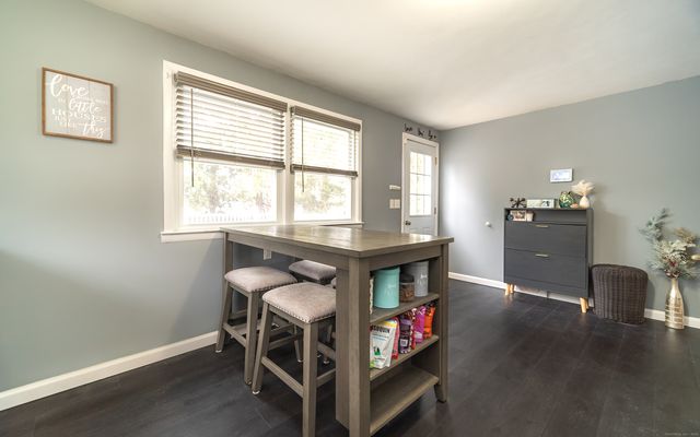 49 Pennsylvania Avenue, Montville, CT 06370