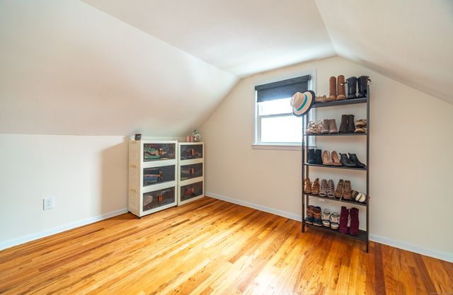 49 Pennsylvania Avenue, Montville, CT 06370