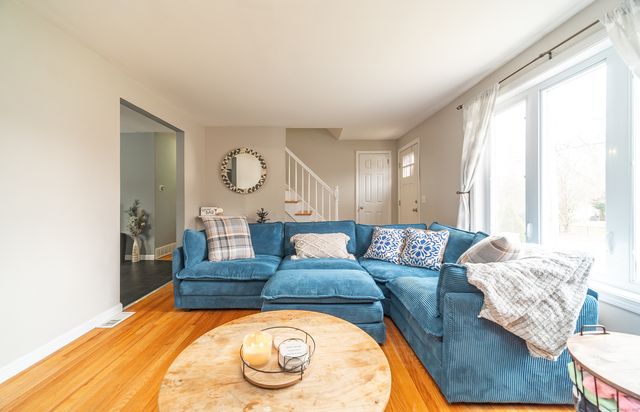 49 Pennsylvania Avenue, Montville, CT 06370