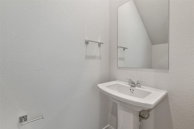 20 Courageous Side Way, Magnolia, TX 77354