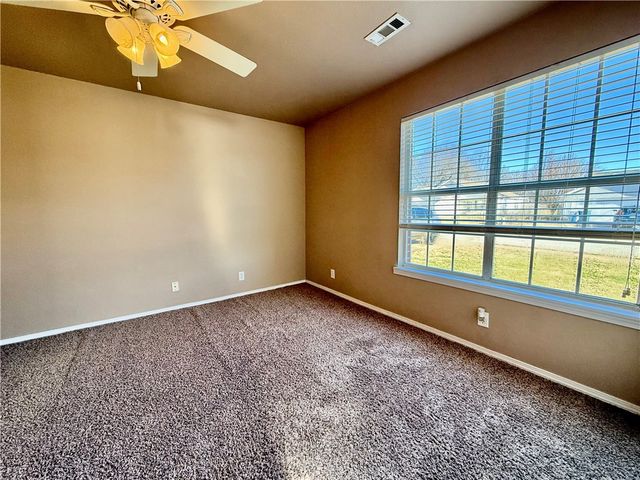 29 Cheryl Circle, Bentonville, AR 72712