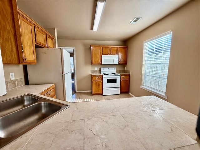 29 Cheryl Circle, Bentonville, AR 72712