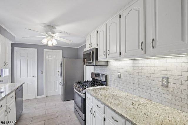 33 Coolidge Ave, West Caldwell Twp., NJ 07006