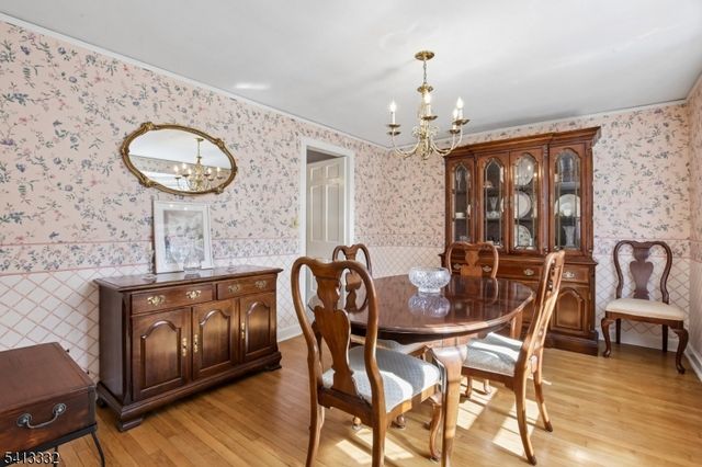 33 Coolidge Ave, West Caldwell Twp., NJ 07006