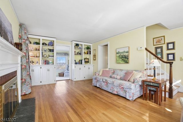 33 Coolidge Ave, West Caldwell Twp., NJ 07006