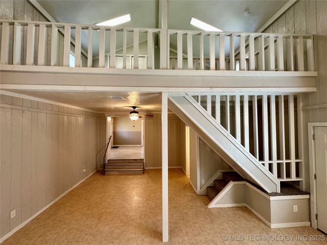 129 W Tahlequah, Sulphur, OK 73086