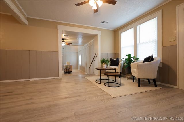 129 W Tahlequah, Sulphur, OK 73086