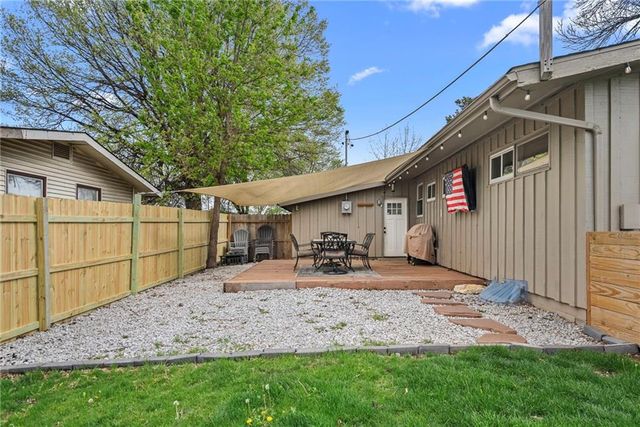 11905 W 91st Terrace, Lenexa, KS 66215