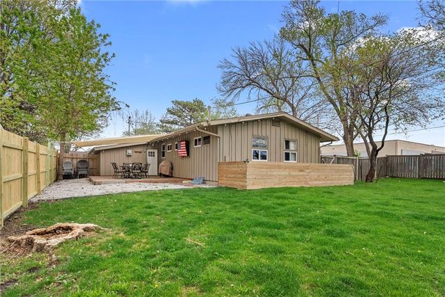 11905 W 91st Terrace, Lenexa, KS 66215