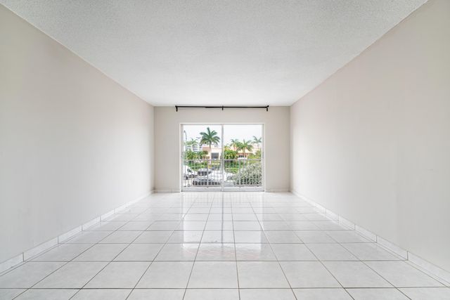 2200 E Hallandale Beach Boulevard 202, Hallandale Beach, FL 33009