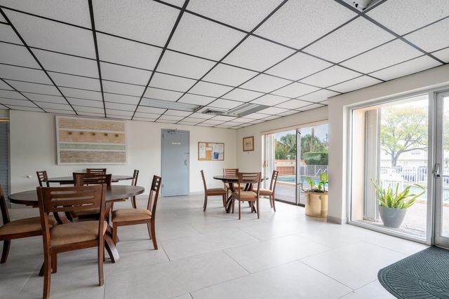 2200 E Hallandale Beach Boulevard 202, Hallandale Beach, FL 33009