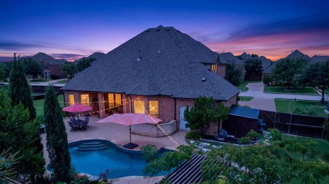 2414 Strathfield Lane, Trophy Club, TX 76262
