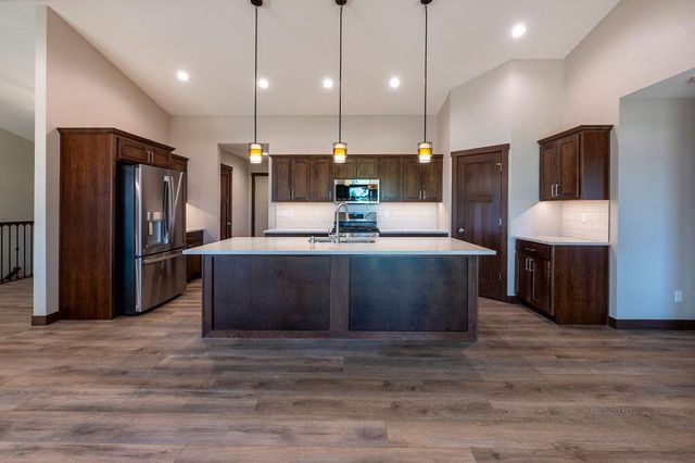 1957 Golden Gate WAY, Holmen, WI 54636