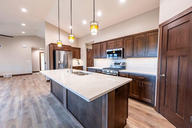 1957 Golden Gate WAY, Holmen, WI 54636