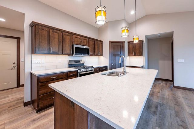 1957 Golden Gate WAY, Holmen, WI 54636