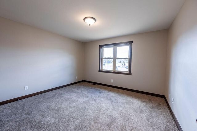 1957 Golden Gate WAY, Holmen, WI 54636