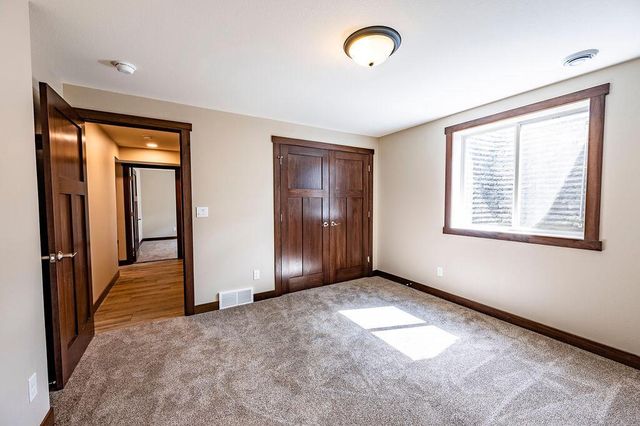 1957 Golden Gate WAY, Holmen, WI 54636