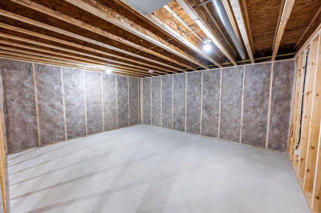 1957 Golden Gate WAY, Holmen, WI 54636