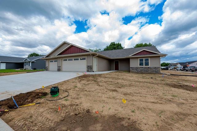 1957 Golden Gate WAY, Holmen, WI 54636