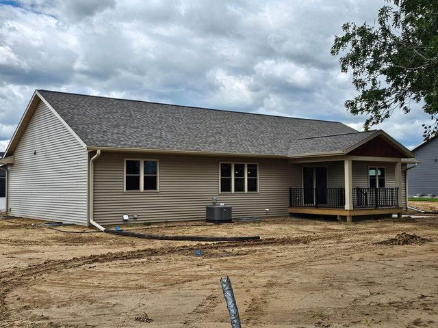 1957 Golden Gate WAY, Holmen, WI 54636