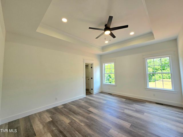 117 Clearwater Drive, Unicoi, TN 37692