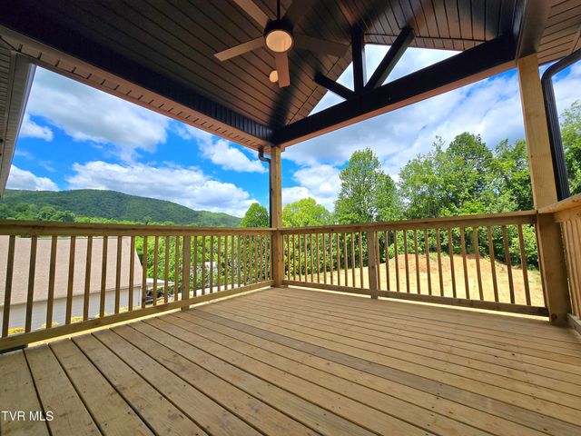 117 Clearwater Drive, Unicoi, TN 37692