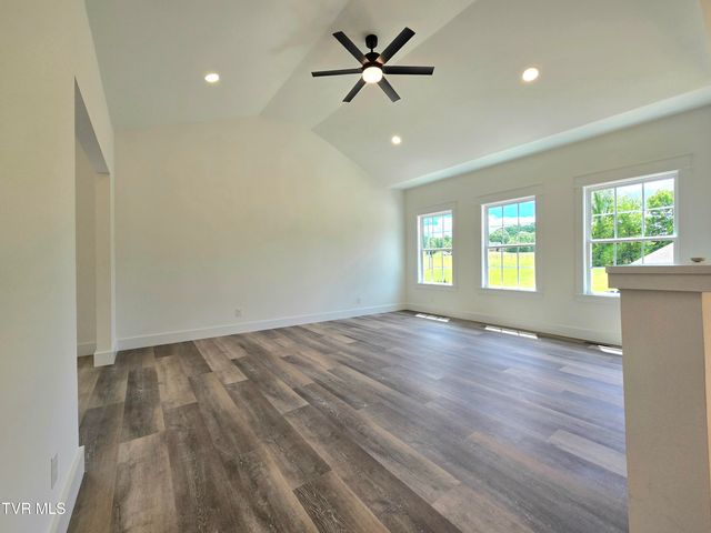 117 Clearwater Drive, Unicoi, TN 37692