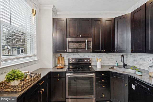2926 E BALTIMORE ST, Baltimore, MD 21224