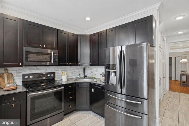 2926 E BALTIMORE ST, Baltimore, MD 21224
