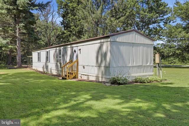 5604 WHITE CHURCH RD, Shippensburg, PA 17257