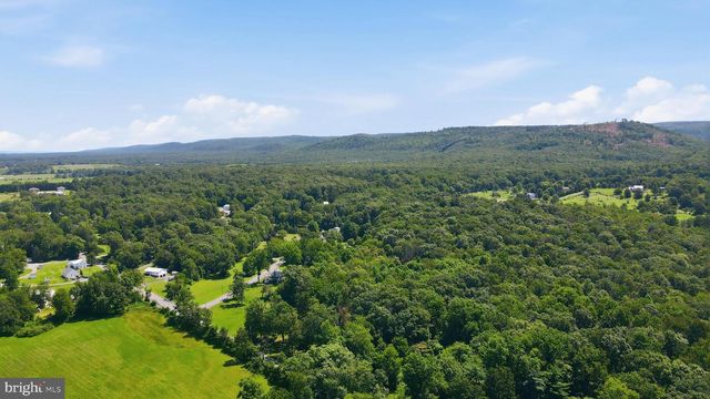 5604 WHITE CHURCH RD, Shippensburg, PA 17257