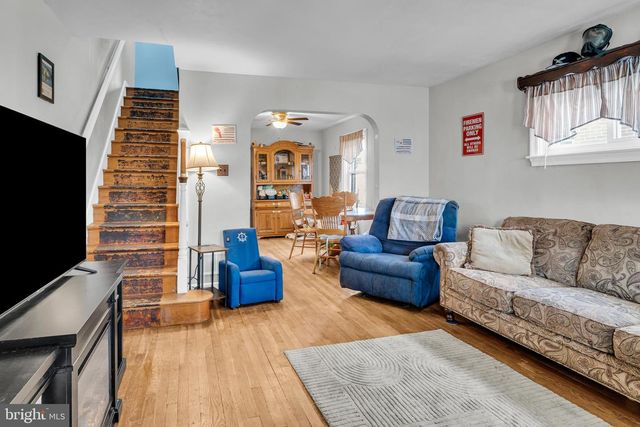 227 LOCUST ST, New Holland, PA 17557