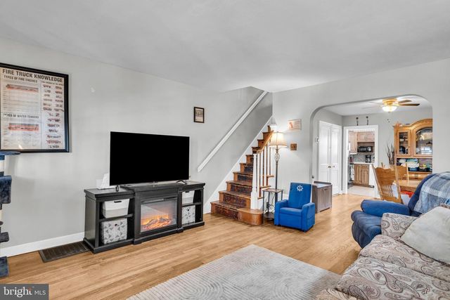 227 LOCUST ST, New Holland, PA 17557