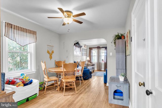 227 LOCUST ST, New Holland, PA 17557