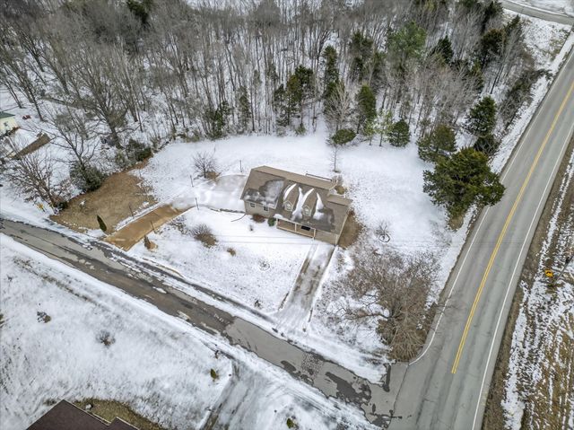 104 Oak Crest Dr, Tennessee Ridge, TN 37178