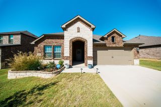 9913 Autumn Leaves Lane, Aubrey, TX 76227