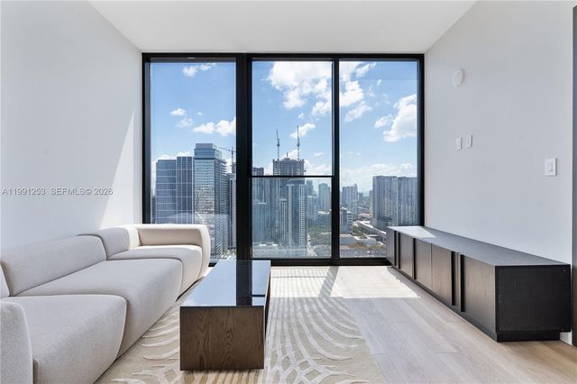 20 NE 11th St 3809, Miami, FL 33132