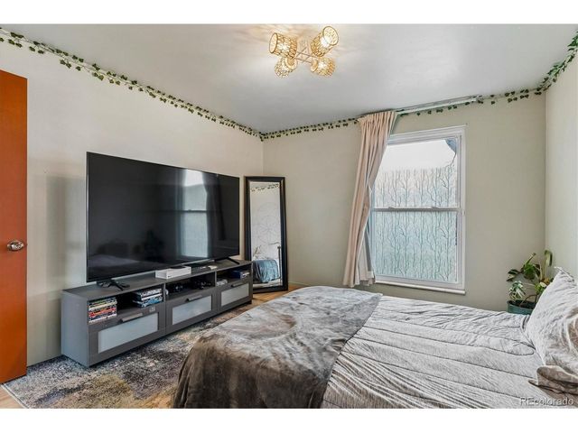 3550 W Mountain Rd, Englewood, CO 80110