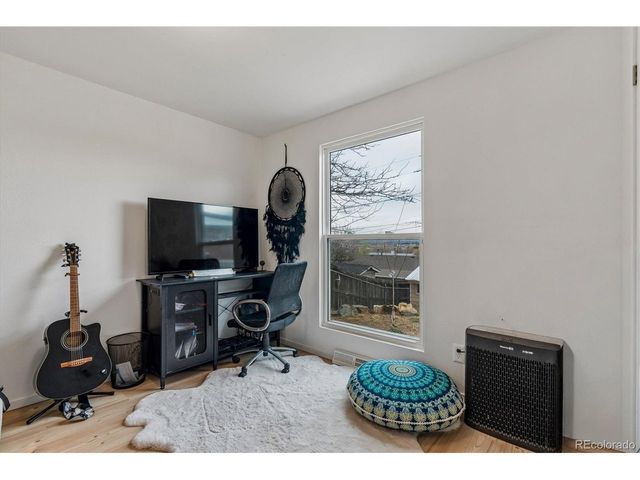 3550 W Mountain Rd, Englewood, CO 80110