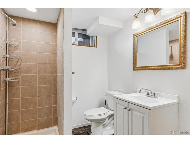 3550 W Mountain Rd, Englewood, CO 80110