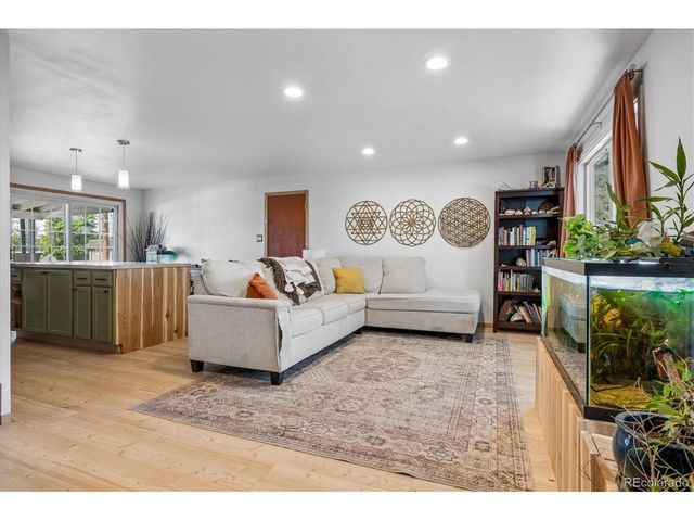 3550 W Mountain Rd, Englewood, CO 80110